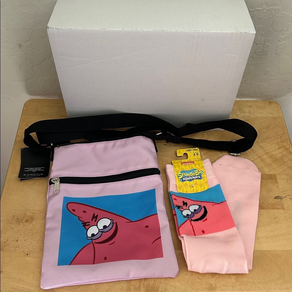 Patrick Star (Nickelodeon SpongeBob SquarePants)  Bundle: crossbody bag & socks